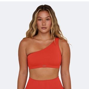 SET ACTIVE guava one shoulder sports bra